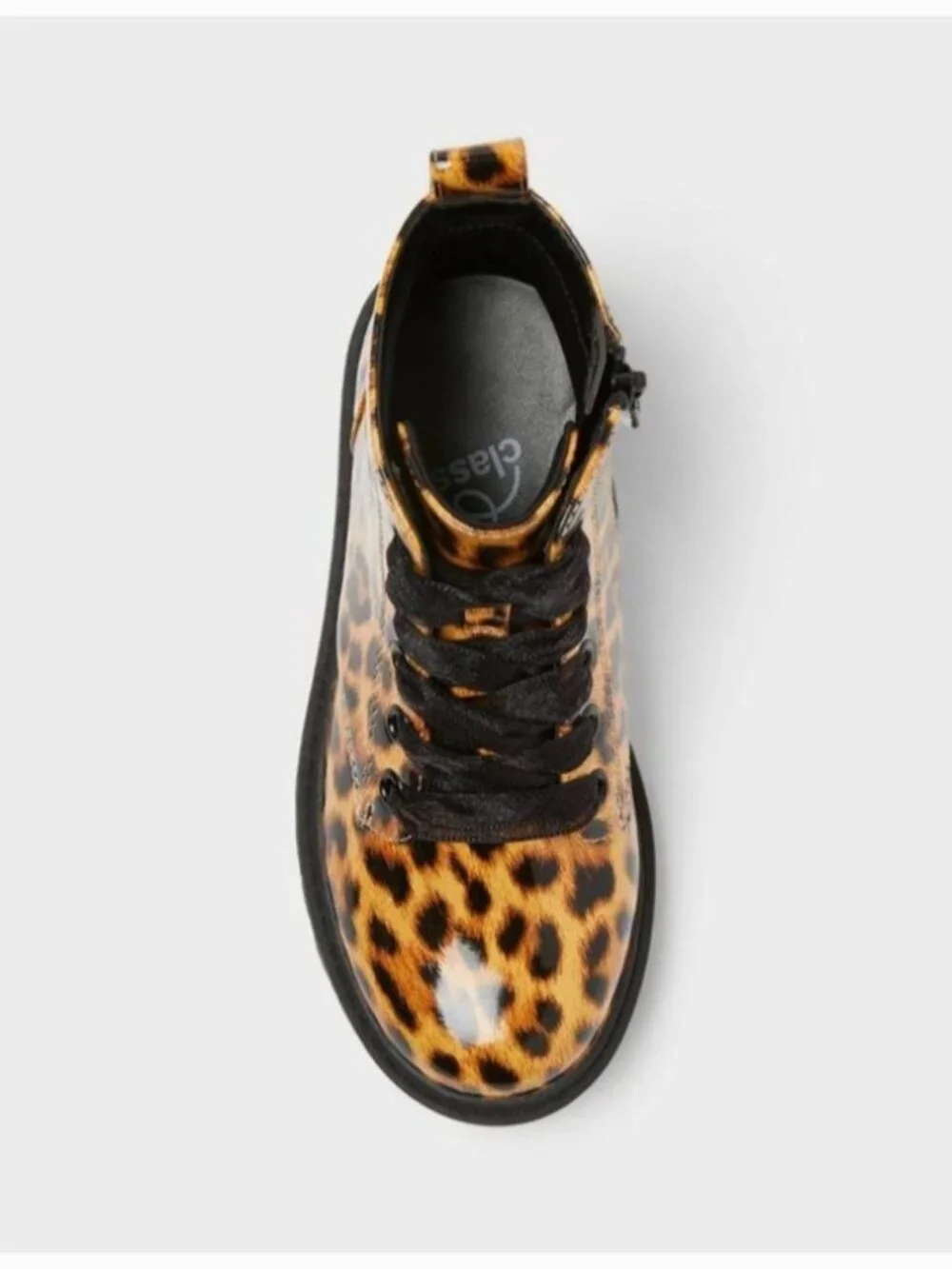 NWOT GIRLS ART CLASS SIZE 2 CHEETAH BOOTS!!!